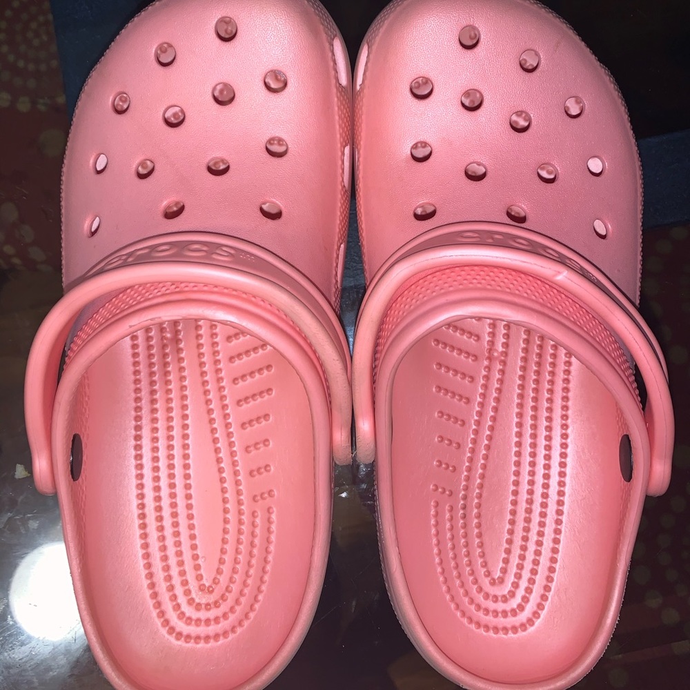 pink crocs